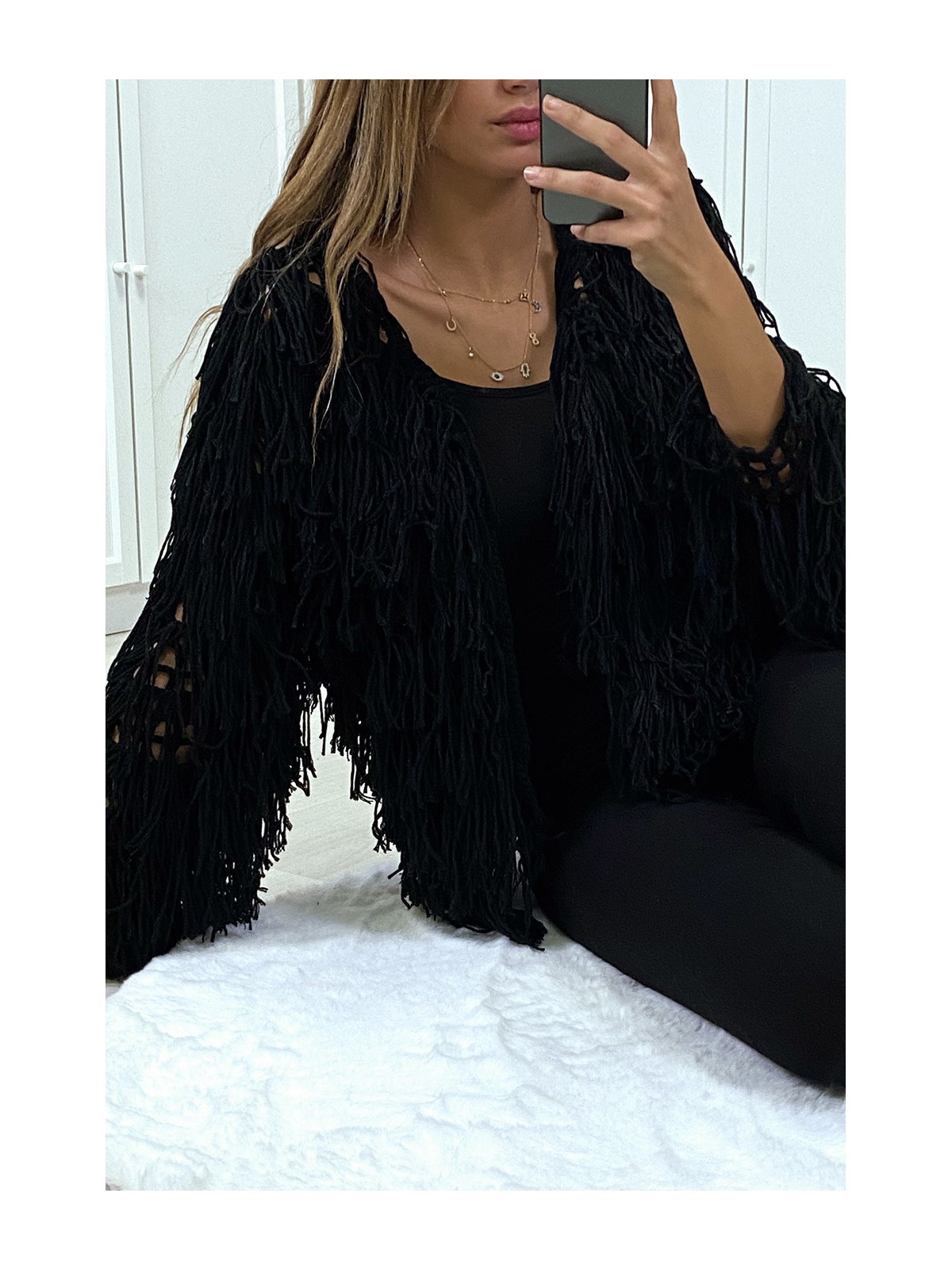 Gilet noir a frange ficelle - 5