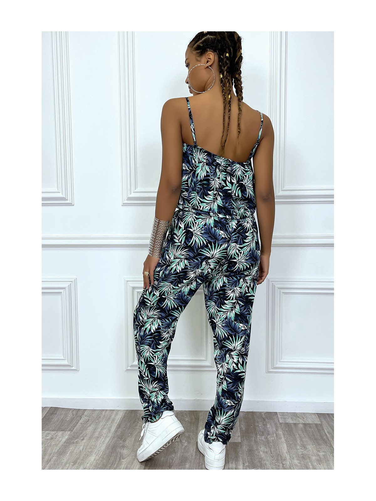 Combinaison pantalon fleuri vert avec volant et bretelles reglables - 1