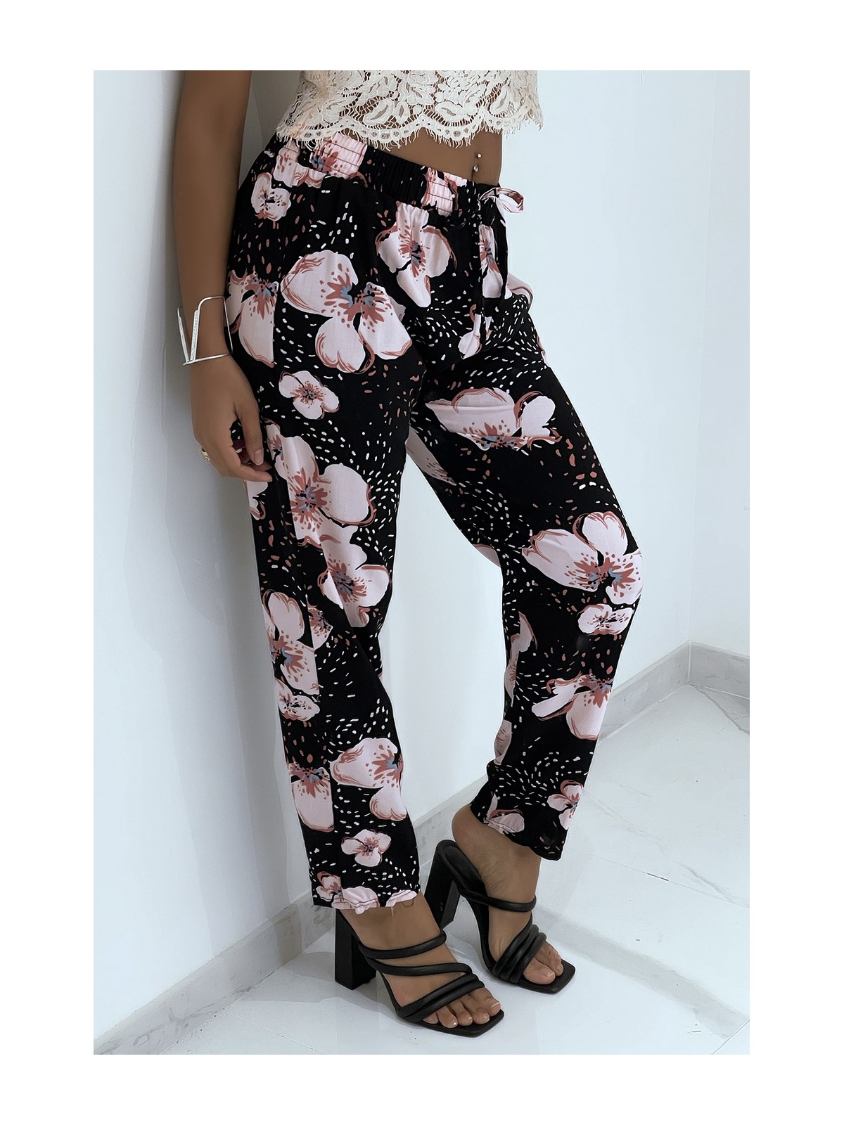 Pantalon fluide rose à motif floral B-60 - 7