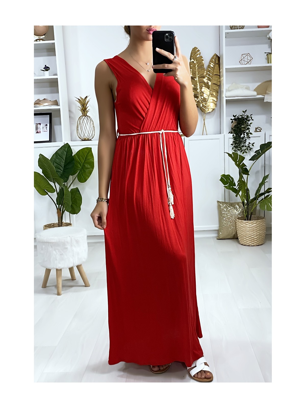 Longue robe croisé en rouge avec ceinture en cordon - 2