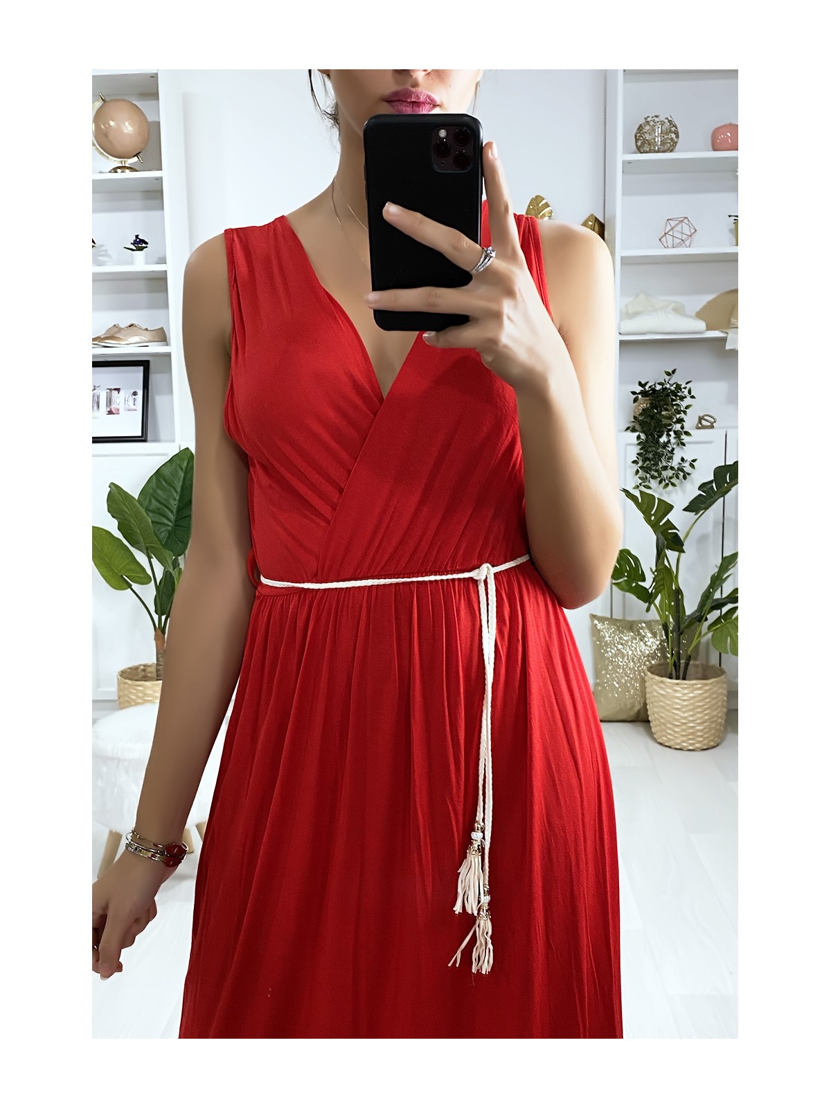 Longue robe croisé en rouge avec ceinture en cordon - 3