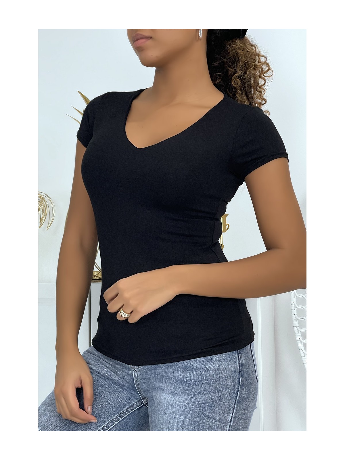 T-shirt noir col v femme - 2