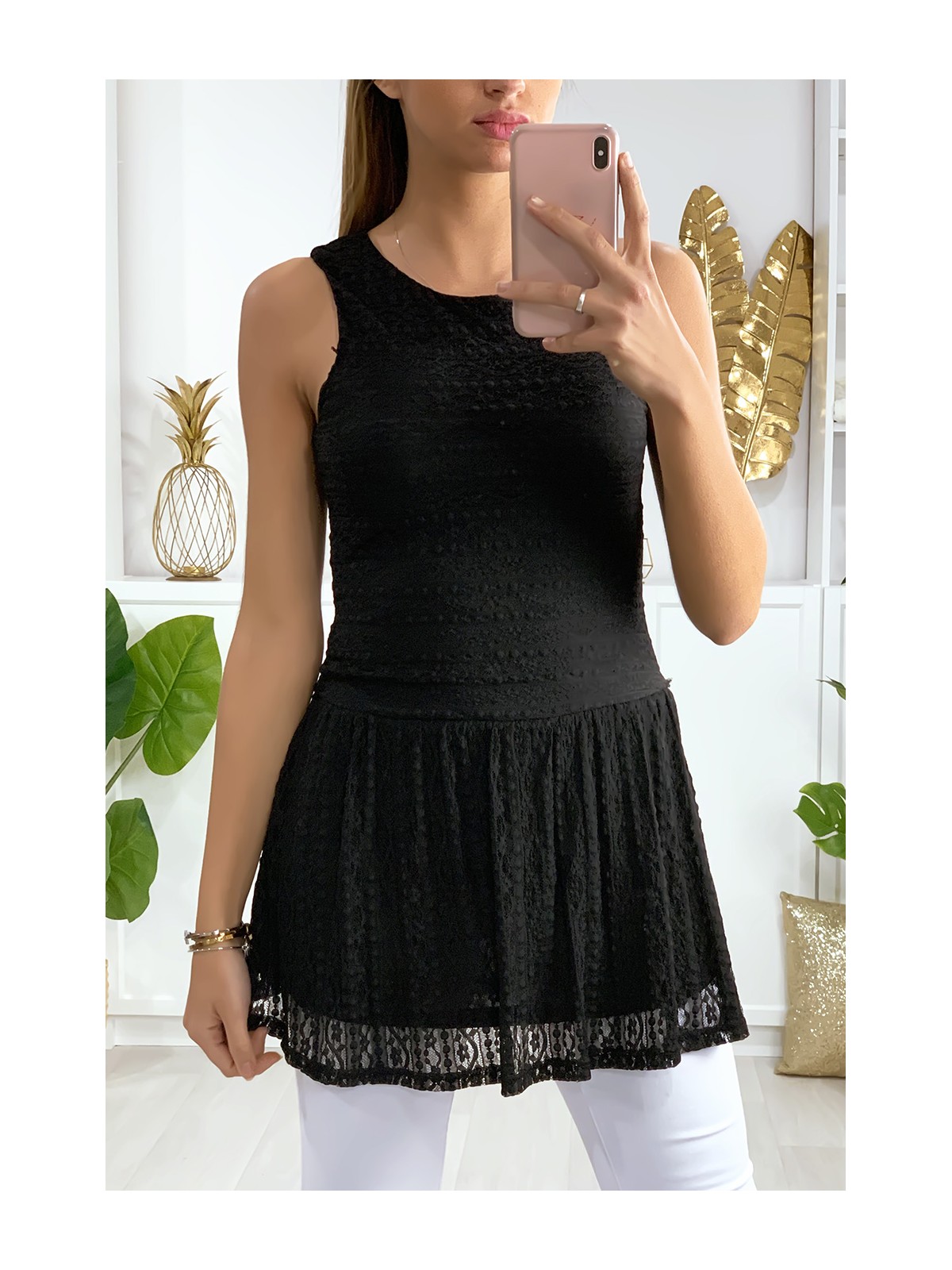 Robe tunique en dentelle noir avec fermeture au dos - 1