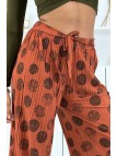 Pantalon palazzo plissé cognac avec motif - 5