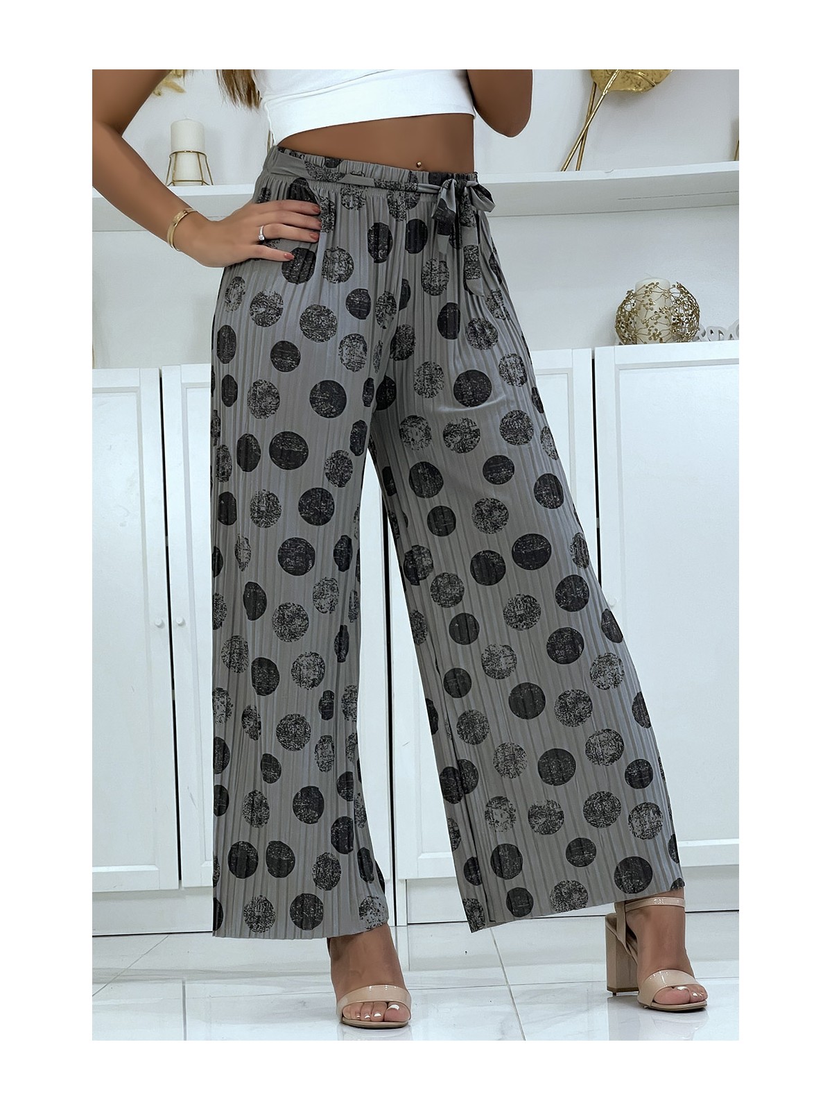 Pantalon palazzo plissé gris avec motif - 2