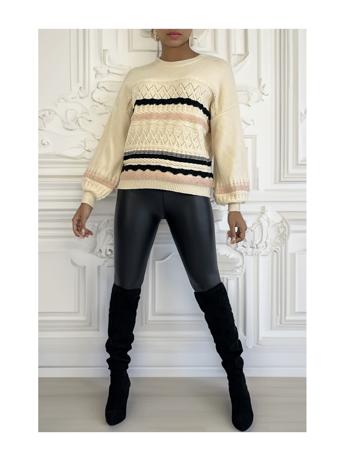 Pull beige à manches bouffantes et motifs rétro - 6