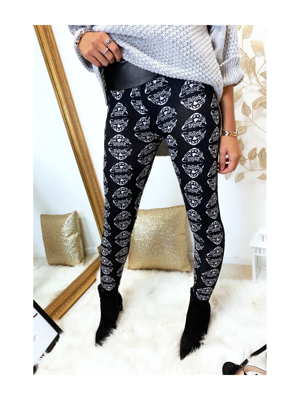 Legging d'hiver noir avec motifs tête de panthère en blanc. Style fashion. - 9